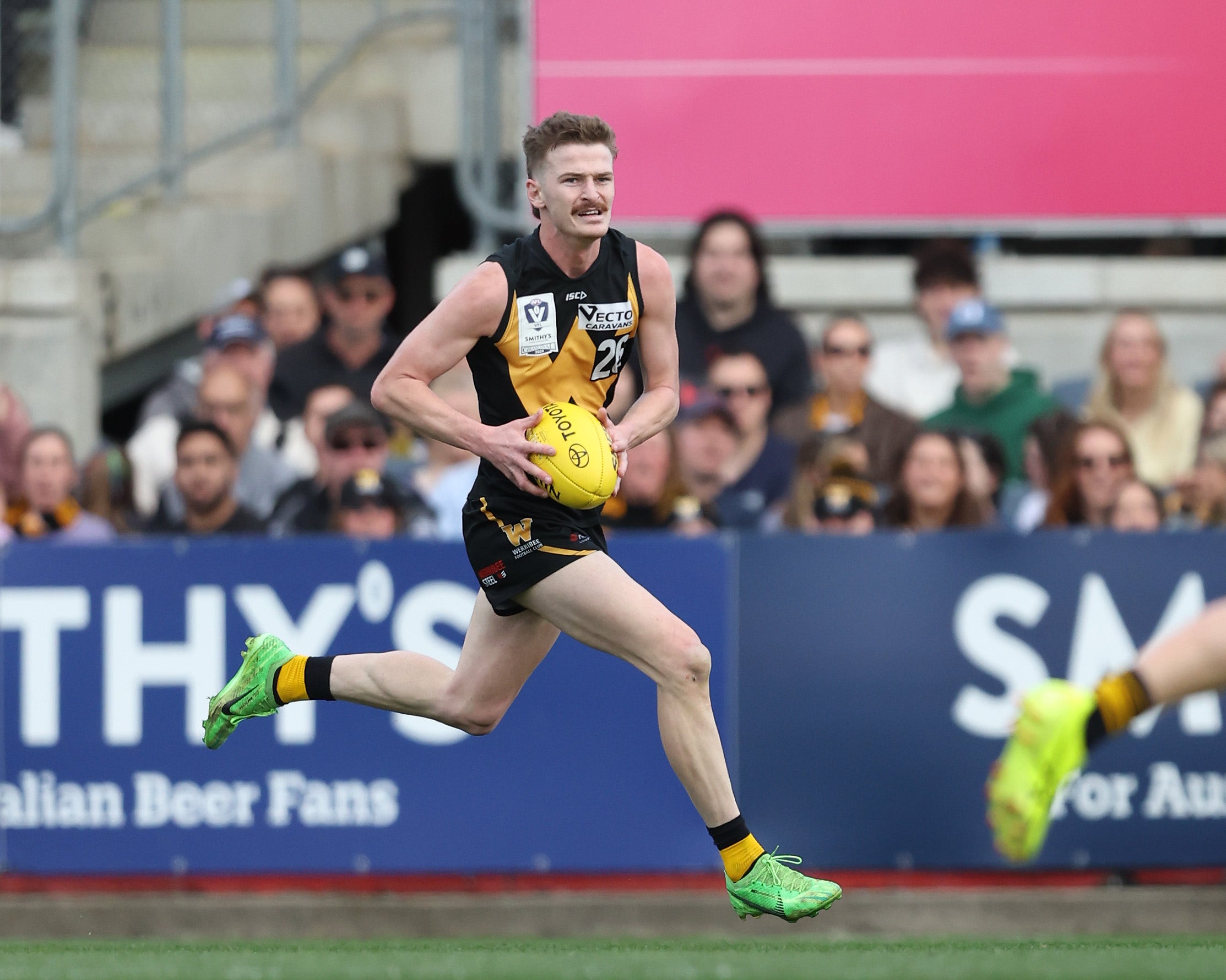 Riley Bice streaming forward for Werribee